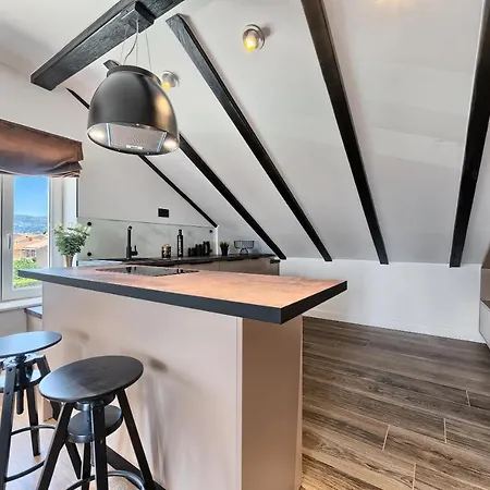 Unique Aticona Apartman *