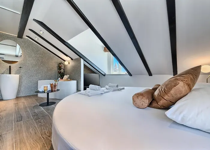 Unique Aticona Apartman *